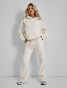 Introducing the Kaiia Wide Leg Sweat Pants in Vanilla - the perfect combination of off the runway style and casual comfort. These sweat pants are made from high-quality materials that are soft to the touch and perfect for lounging or running errands. The wide leg design adds a touch of sophistication to this classic piece, making it a versatile addition to your wardrobe. Whether you're going out or staying in, the Kaiia Wide Leg Sweat Pants in Stone will keep you looking chic and feeling comfort Trendy Logo Design, Trendy Logos, Public Desire