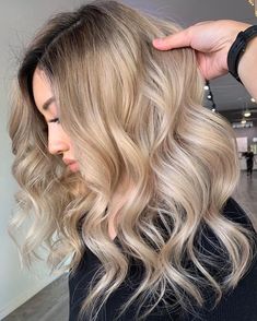 Trending Hair Dye, Blonde Balayage Asian, Rainbow Balayage, Balayage Asian, Balayage Asian Hair, Best Hair Colour, Hair Colour Trends, Brunette Ombre