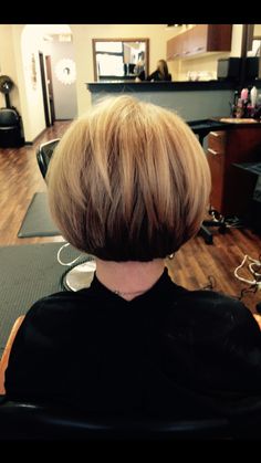 Short layered bob Salon Sedona Rounded Bob Haircut, Dorothy Hamill Haircut, Rounded Bob, Dorothy Hamill, Short Layered Bob Haircuts, Short Layered Bob Hairstyles, Layered Bob Short