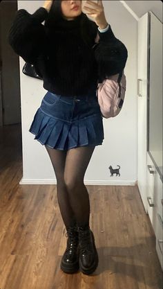 Winter Outfits With Corset, Jean Skirt With Leggings Outfit, Jean Skirt Outfits Going Out, Tights With Denim Skirt, Ruffled Jean Skirt Outfits, Dark Blue Skirt Outfit Ideas, Medium Denim Skirt Outfit, Fall Jean Shorts Outfit, Black Jean Dress Outfit