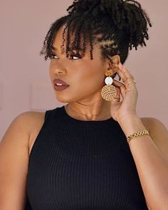 Sisterloc Braid Out, Micro Locs Natural Hair, Updo Microlocs Hairstyles For Women, Micro Locs Wedding Hairstyles, Styling Short Sisterlocks, Short Hair Protective Styles Natural, Styling Short Microlocs, Microlocs With Bangs