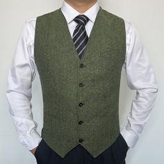 Cardigan Vintage, Tweed Vest, Vintage Vest, Herringbone Tweed, Look Retro, Vintage Cardigan, Vintage Clothing Men, Retro Mode, Cardigan Fashion