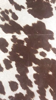 animal print cow print brown and white wallpaper screen saver for Lock Screen cool aesthetic Brown Lock Screen, Summer Prints Wallpaper, Energy Ideas, Cute Iphone Wallpaper Tumblr, Cow Wallpaper, Cute Backgrounds For Iphone