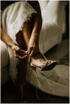 bride getting ready, wedding shoes Wedding Shoes Pictures, Getting Ready Aesthetic Wedding, Wedding Photography Bride Getting Ready, Wedding Shoe Photography, Candid Getting Ready Wedding Photos, Elopement Getting Ready Photos, Bridal Getting Ready Pictures, Cornfield Wedding, Wedding Getting Ready Pictures