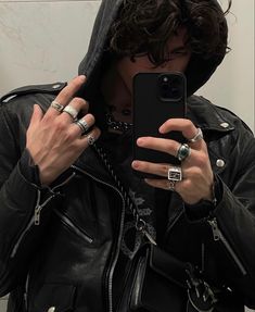 Tall Boy Aesthetic, Bad Boy Aesthetic Dark, John Supnik, Tattoed Guys, Aesthetic Male Outfits, Food Fusion, Goth Boy, Aesthetic Outfits Men, Bad Boy Aesthetic