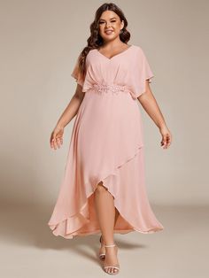 Plus Size V-Neck Chiffon Bat-Wing Sleeve A-Line Waist Applique Formal Dress #color_Pink Stunning Dresses Short, Wing Sleeves, Plus Size Bridesmaid, Bat Wing, Affordable Dresses, Midi Length Dress, Cheap Dresses, Formal Gowns, Plus Size Dress