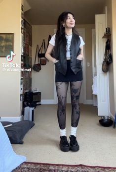 Sammy Rae Concert Outfit, Goth Outfit Halloween, Casual Edm Concert Outfit, Dress Docs Outfit, Lunch Date Fall Outfit, Black Mini Skirt Outfit 90s, Thigh High Tight Outfits, Yallternative Concert Outfit, Checkerboard Skirt Outfit