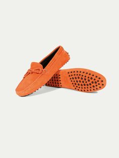 These Aurélien Moccasins Driving Shoes Orange for Women Size 7.5/8 symbolize Mediterranean style and ultimate comfort. A combination of traditional details and a contemporary twist. This model is made in  Suède. The  Shoes are made entirely by hand in Italy. For exclusive, luxurious and handmade Italian Shoes you've come to the right place at Aurélien! Moccasins For Men, Moccasins Mens, Driving Moccasins, Italian Shoes, Driving Shoes, Pink Suede, For Sale Sign, Mediterranean Style, Red Suede