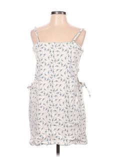 Primark Casual Dress Size: 10 Ivory Dresses - used. 98% COTTON, 2% ELASTANE, Square, Short, Sleeveless | Primark Casual Dress: Ivory Dresses - Used - Size 10 Off White Sleeveless Cotton Dress, Cream Sleeveless Sundress For Brunch, Cream Sleeveless Sundress, Sleeveless Beige Mini Dress For Daytime, Off White Sleeveless Cotton Mini Dress, Beige Sleeveless Mini Dress For Daytime, Off White Sleeveless Cotton Midi Dress, Off White Sleeveless Mini Dress For Summer, Off White Sleeveless Mini Summer Dress