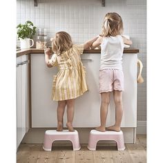 Babybjörn Step Stool In Powder Pink/whute - Scale things down to size for your little one with this handy Step Stool from BABYBJöRN. Convenient design helps children reach the sink or toilet on their own. Features a non-slip upper surface and rubber edging on the bottom for safety. January Photoshoot, Baby Toilet Training, Childrens Step Stool, Bathroom Stool, Stables Design