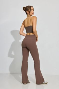 Flare Legging, Shopping Bag Brown Brown Flare Leggings Outfit, Brown Flare Leggings, Uzun Boy, Wide Leg Leggings, Beige Leggings, Brown Flares, Flare Legging, Flared Leggings, Leggings Outfit