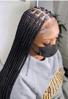 Knottles Braids, Braids Knotless, Small Medium Knotless Braids, Big Box Braids Hairstyles, Box Braids Hairstyles For Black Women, Braided Cornrow Hairstyles, Braids Hairstyles Pictures, Cute Box Braids Hairstyles, Pelo Afro