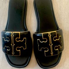 Brand New Tory Burch Slide Sandals In Black Size 7 Original Price $200 Tory Burch Slides, Funky Shoes, Tory Burch Sandals, Tory Burch Shoes, Slide Sandals, Women's Shoes Sandals, Tory Burch, Shoes Sandals, Fashion Shoes