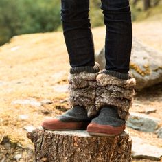 Our Slouch Boot was designed relaxing and enjoying the comforts of home or wherever your travels take you. Slipper comfort + bootie styling = a versatile style that keeps your ankles warm and feet comfortable. Boot Slippers, Acorn Kids, Spa Slippers, Slippers Online, Sheepskin Slippers, Slide Slippers, Winter Slippers, Kids Slippers, Moccasins Slippers