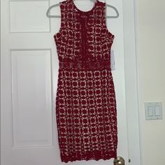 Never Worn Red Midi Dress For Date Night, Knee-length, Red Knee-length Midi Dress For Date Night, Chic Red Sheath Midi Dress, Red Bodycon Knee-length Dress, Fitted Red Lined Midi Dress, Red Bodycon Midi Dress For Cocktail, Elegant Red Lined Dress, Chic Red Sheath Mini Dress, Red Lined Midi Dress For Evening