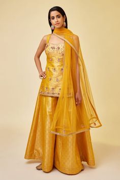 Buy Yellow Brocade Woven Floral Sweetheart Sleeveless Kurta Sharara Set For Women by Shyam Narayan Prasad Online at Aza Fashions. Gold Palazzo Set With Dori Work For Party, Yellow Organza Sets For Navratri, Elegant Yellow Sharara With Traditional Drape, Yellow Bollywood Organza Sets, Gold Organza Sets With Dori Work, Elegant Yellow Sets For Navratri, Festive Yellow Organza Set, Yellow Silk Sharara With Zari Work, Yellow Zari Work Art Silk Sharara