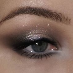 Winter Makeup Ideas, Winter Eye Makeup, Make Up Inspiration, Art Library, Swag Makeup, Ethereal Makeup, Pinterest Makeup, Studio Fix, Dope Makeup