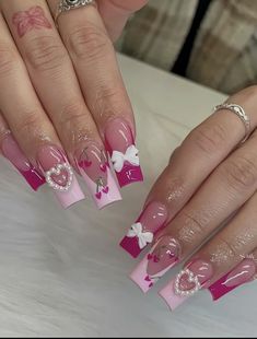 Nails Vacay, Nails Sanrio, Nails Duck, Cutest Nails, Vacay Nails, Nails Cartoon, Sanrio Nails, Disneyland Nails, Bow Nail Designs