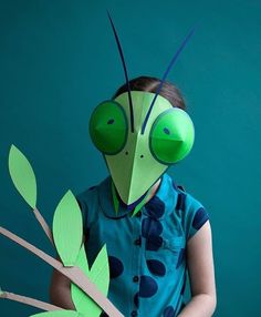 Insect Mask, Cardboard Mask, Folding Origami, Paper Mask, Cardboard Art, Cool Ideas, Paper Sculpture, Diy Costumes, Paper Cut