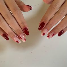 Bordeaux Nails, Nail Noel, Biab Nails, Kylie Nails, Shellac Nails, Star Nails, Xmas Nails, Almond Nails, Essie