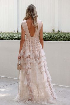 Details: V neckline Tiered skirt Tulle mesh Maxi dress Size Chart: Size Length Bust inch cm inch cm S 48.4 123 33 84 M 49.2 125 34.6 88 L 50.8 129 36.2 92 XL 51.2 130 37.8 96 2XL 51.7 131 39.4 100 Layered Tull Dress, Tulle Dresses Bridesmaid, Champagne Tulle Bridesmaid Dresses, Cream Tulle Dress, Floral Tiered Dress, Neutral Prom Dress, Champagne Tulle Dress, 2 Piece Bridesmaid Dress, Blush Formal Dress