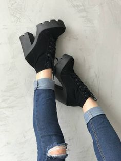 BOTA COTURNO STAR MA9095 Grunge Shoes Aesthetic, Wedge Heels Outfit, Grunge Shoes, Hak Tinggi, Shoes Aesthetic, Kawaii Shoes, Cute Boots