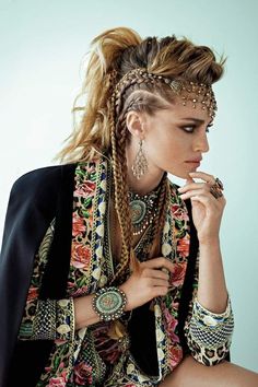 Solstice Outfit, Holiday Party Hair, Rave Hair, Look Boho Chic, Michal Negrin, Viking Hair, Mode Hippie, Estilo Hippie, Bohemian Hairstyles