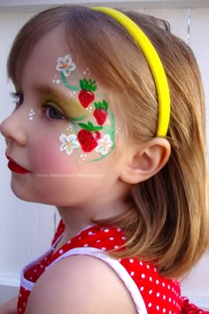 Fruit Face Paint, Cute Face Painting Aesthetic, Strawberry Face Paint, Watermelon Face Paint, Simple Face Painting Ideas For Kids, Cute Face Painting Ideas, Small Face Painting Ideas, Face Paint Adults