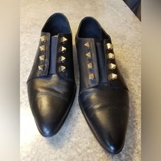 Rare Guiseppe Zanotti Black Leather Dress Shoes Size 42 Excellent Condition. Selling Because Toe Box Is Too Narrow For Me. Semi-formal Wingtip Leather Shoes With Stitched Sole, Semi-formal Italian Monk Strap Wingtip Shoes, Black Wingtip Lace-up Shoes With Perforated Toe Box, Semi-formal Wingtip Leather Shoes With Perforated Toe Box, Black Leather Dress Shoes, Black Leather Dress, Semi-formal Black Crocodile Pattern Leather Shoes, Zanotti Shoes, Giuseppe Zanotti Shoes