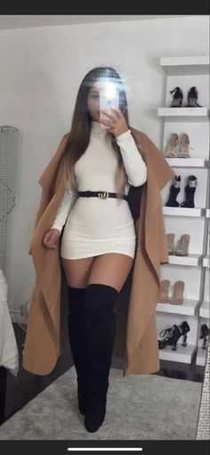 Fall Dress Outfit Wedding, Outfits Noche Vieja, Thanksgiving Outfit 2023, December Birthday Outfit, Women Thanksgiving Outfit, Christmas Day Outfits, Thanksgiving Outfits Women, Christmas Outfit Ideas, Most Paused Movie Scenes