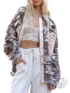 Loose Fit Camo Shacket Fabric: 100% Cotton Military Chic, Boyfriend Jacket, Camo Jacket, Chic Look, Workout Jacket, Boyfriend Fit, Cotton Jacket, Camo Print, White Tank