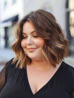 Top Haircuts for Plus Size in 2024 - Embrace Your Style Textured Bob Plus Size, Long Bob Hairstyles Plus Size, Short Bob Hairstyles Plus Size, Bob Cuts For Plus Size Women, Wavy Bob Plus Size, Plus Size Bob Haircut Round Faces, Short Haircuts For Women Plus Size, Plus Size Woman Haircut, Fun Haircuts For Women Round Faces