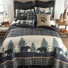 Forest Trail Quilt Set (7694507999464) Bed Ensemble, Plaid Throw Pillows, Black Bears, Bear Quilts, Plaid Quilt, Lodge Style, Twin Quilt, Bedding Stores, King Quilt