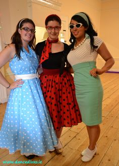 50s Sock Hop Outfits For Women, Grease Party Theme Outfit, Bollywood Theme Party Outfit Ideas Women, 1950s Party Outfit, Grease Sleepover, 50s Sock Hop Outfit, 1950 Costume Ideas, Bollywood Retro Theme Party Dresses, Retro Bollywood Theme Party Outfit