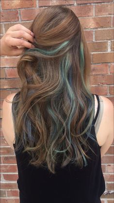 Color Hair Streaks Brunette, Brunette Hair With Green Highlights, Mermaid Hair Highlights Brunettes, Mermaid Dyed Hair, Coloured Hair Streaks, Mermaid Highlights Brunette, Aquamarine Highlights Brown Hair, Blue Stripes In Brown Hair, Blue Green Highlights In Brown Hair