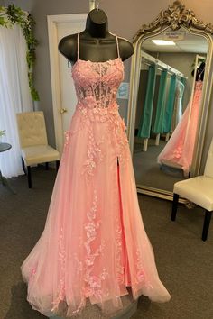 Prom Dresses Coral Pink, Pink Floral Prom Dress Long, Pink Senior Prom Dress, Pink Corset Dress Prom, Pretty Pink Prom Dresses, Pink Flower Prom Dress, Grad Dresses Pink, Sweet 16 Pink Dress, Sweet 16 Dresses Pink