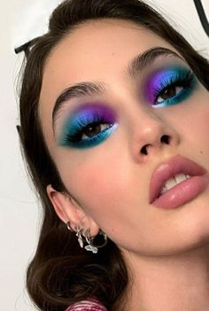 Violet Makeup, Rave Makeup, Face Beat, Eye Makeup Designs, Dope Makeup, Bold Makeup