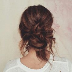 Buns for dayys Messy Updo, Boring Hair, Messy Bun Hairstyles, Nails Wedding, Good Hair Day, Hair Envy, Wedding Hair And Makeup, Great Hair