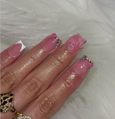 Short Badazled Nails, Gold Bling Acrylic Nails Short, Pink Bling Nails Short, Gold Bling Acrylic Nails Medium, Gold Short Nails, Gold Charm Nails Acrylic, Acrylic Nails Yellow, Basic Nails, School Nails