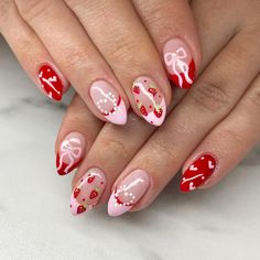 Pink And Red Bow Nails, Strawberry Summer Nails, Strawberry Nails Pink, Strawberry Nail Designs, Ruby Red Nails, Strawberry Shortcake Hair, Biab Nails, Bday Nails