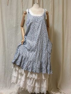 Mori Outfits, Noblesse Oblige, Shabby Chic Clothes, Mori Fashion, Artsy Outfit, Country Dresses, Vestidos Vintage, Romantic Dress, Lace Slip