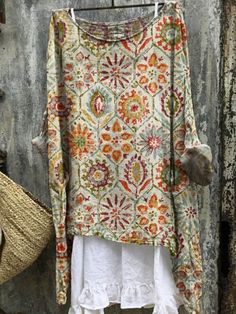 Women's Vintage Ethnic Floral Art Print Casual Linen Cotton Pullover Top Green Bohemian Tops For Fall, Green Patchwork Crew Neck Blouse, Multicolor Crew Neck Blouse With Relaxed Fit, Green Crew Neck Blouse With Patchwork, Green Boho Print Long Sleeve Top, Green Long Sleeve Top With Boho Print, Green Long Sleeve Boho Print Top, Bohemian Cotton Top With Geometric Pattern, Multicolor Boho Print Long Sleeve Tops