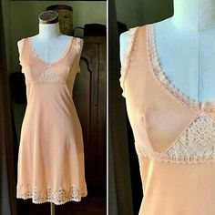 SCANDALE 40s 50s Vintage FRANCE Nighty Slip Nightgown Lingerie Peach 44/Medium | eBay 1940s Nightwear, 50s Nightgown, Vintage Negligee, Short Dress Patterns, 40's Fashion, Night Clothes, Slip Nightgown, Nightgown Lingerie, Thrift Flips