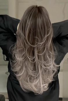 20 Coolest 2024 Hair Colors to Inspire You Gray And White Hair Color, Platinum Balayage Hair, Different Hair Highlights, Brown Hair With White Ends, Light Brown And White Hair, Brown To White Hair, Light Brown Hair With White Highlights, Highlights White Hair, Ombre Hair Asian