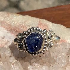 Raw Rough Natural Sapphire 925 Sterling Silver Ring, Size 8 Heart Cut Ring, Sapphire Eternity Band, Vintage Gold Rings, Gold Diamond Engagement Rings, Bow Ring, Rhinestone Ring, Jewelry Rings Diamond, Natural Sapphire, Boutique Jewelry