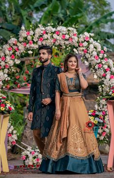 Blue Wedding Couple Outfit, Wedding Couple Clothes Outfit Ideas, Bride And Groom Dress Combination Indian, Couple Clothes Matching Wedding, Couple Dresses For Engagement Indian, Engagement Clothes For Couple, Wedding Couple Dress Combination, Engagement Couple Dress Indian