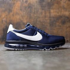 It's like the photo the spectacular fabric Nike Airman Men’s, Mens Nike Shoes 2022, Nike Air Max Plus New Out Mens, Zero Shoes, Men's Sportswear, Shoes Sneakers Jordans, Nike Air Shoes, Fresh Shoes, Tactical Boots