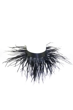 Timeless necklace made of dyed, black ostrich feathers on a high-quality double-faced satin ribbon that can be individually tied at the neck. Details: circumference of the choker approx. 30 cm, length of the feathers approx. 12 cm, total length including satin for tying approx. 110 cm Material: 100% polyester - contains non-textile parts of animal origin The jewelry is sewn in Germany and delivered in an organza bag. I do not offer a correction template if an item is personalized at the customer's request. INFO RIGHT OF WITHDRAWAL, PRIVACY POLICY, IMPRINT AND TERMS AND CONDITIONS: The information on the right of withdrawal, the imprint, terms and conditions and the data protection declaration can be found under the button below "Show terms and conditions" under "Read more about terms and c Timeless Necklace, Neck Details, Necklace Collar, Elegant Casual, Ostrich Feathers, Double Face, Organza Bags, Collar Necklace, Satin Ribbon