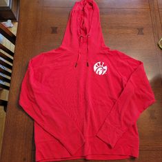 Chick-Fil-A Crop Hoodie Sweatshirt Logo Front Elmhurst Building On Back Large In Excellent Unworn Condition. Red Fan Apparel Hoodie, Red Cotton Hoodie Top, Red Cotton Top With Drawstring Hood, Red Fan Apparel Hoodie Sweatshirt, University Red Sporty Hoodie Top, Sporty University Red Hoodie Top, Sporty Red Hooded Top, Red Fan Apparel Sweatshirt With Drawstring Hood, Red Drawstring Hood Sweatshirt Fan Apparel