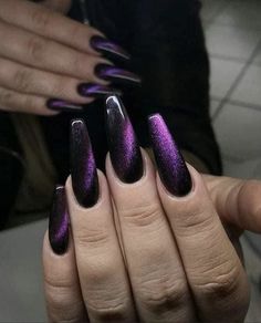 Black And Purple Nails, Nails Grunge, Dark Purple Nails, Witchy Nails, Purple Acrylic Nails, Halloween Acrylic Nails, Purple Nail Designs